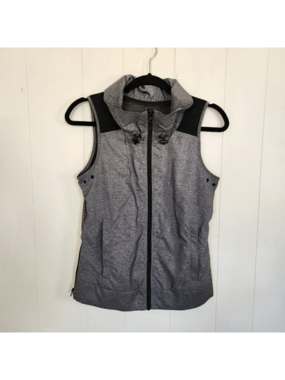 Lorna Jane Gray Running Vest Zip Up Activewear Gym Workout Athleisure Jacket